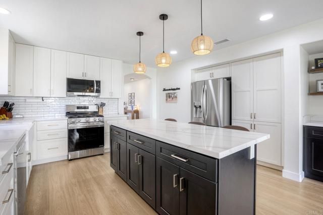 32274 Corte Illora, Temecula, CA 92592