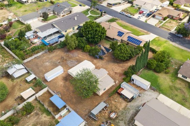 6884 Darlene, Jurupa Valley, CA 92509