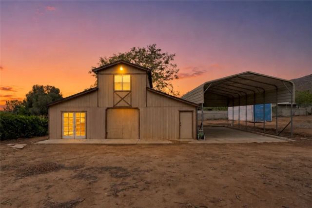 6884 Darlene, Jurupa Valley, CA 92509