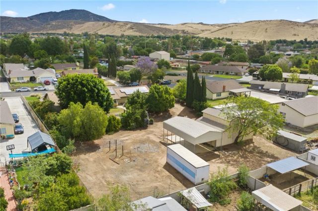 6884 Darlene, Jurupa Valley, CA 92509