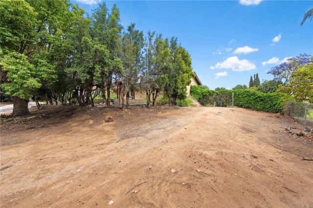 6884 Darlene, Jurupa Valley, CA 92509