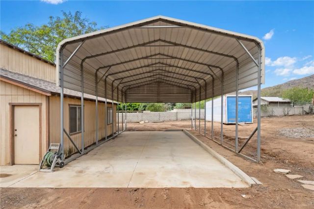 6884 Darlene, Jurupa Valley, CA 92509