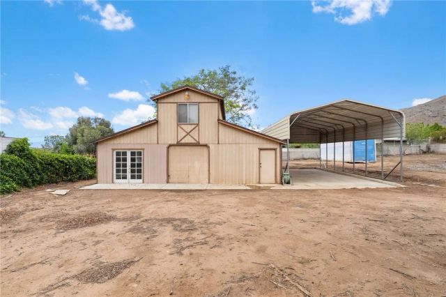 6884 Darlene, Jurupa Valley, CA 92509