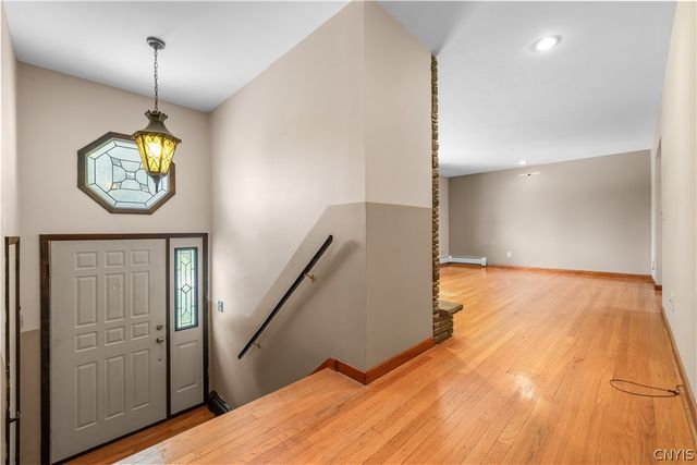 464 Oakdale Avenue, Utica, NY 13502