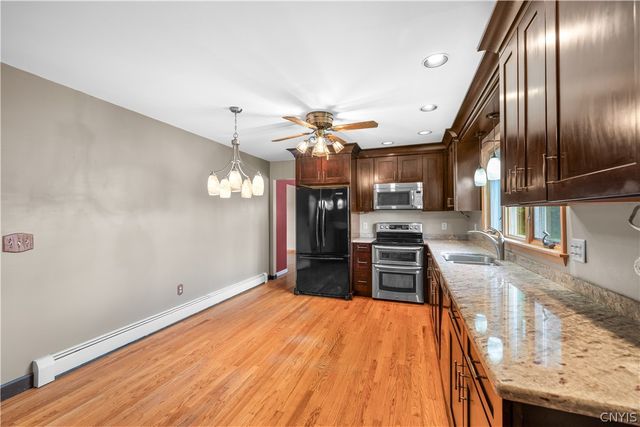464 Oakdale Avenue, Utica, NY 13502