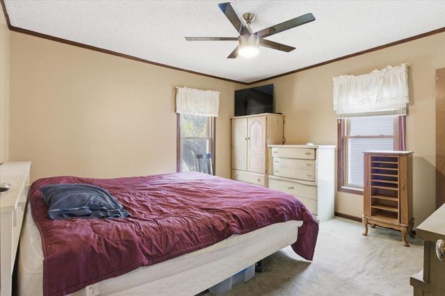 1810 Dupont Avenue N, Minneapolis, MN 55411