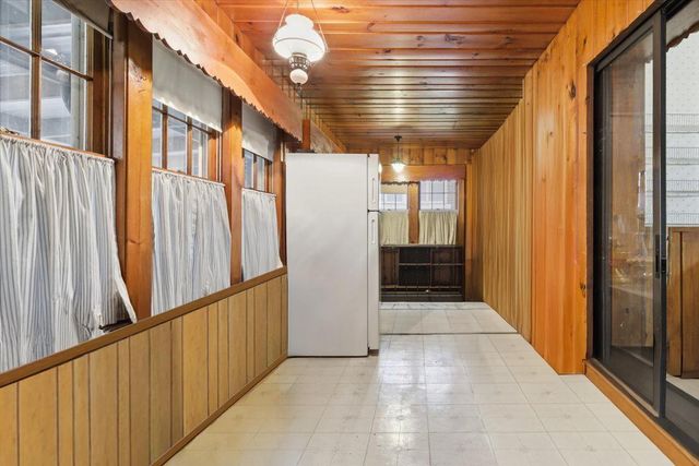 1810 Dupont Avenue N, Minneapolis, MN 55411