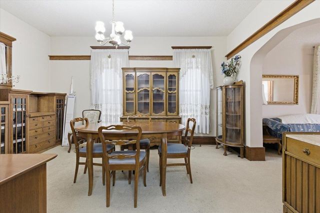 1810 Dupont Avenue N, Minneapolis, MN 55411