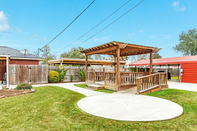 509 Humble Drive, West Columbia, TX 77486