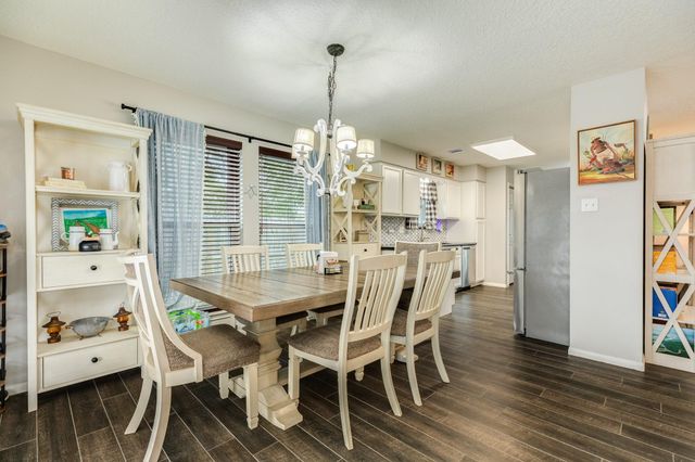 509 Humble Drive, West Columbia, TX 77486