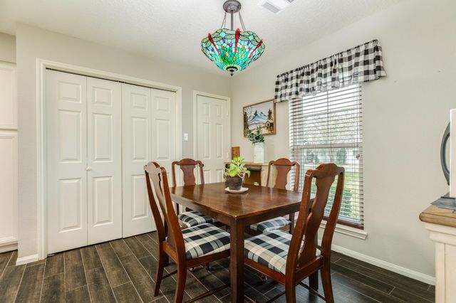 509 Humble Drive, West Columbia, TX 77486