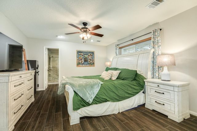 509 Humble Drive, West Columbia, TX 77486