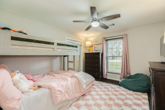 509 Humble Drive, West Columbia, TX 77486