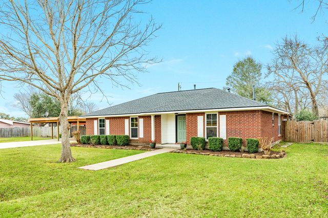 509 Humble Drive, West Columbia, TX 77486