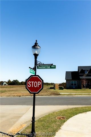 2329 Abbey Way, Greenwood, AR 72936