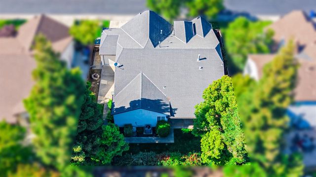3808 Guildford Ln, Modesto, CA 95355