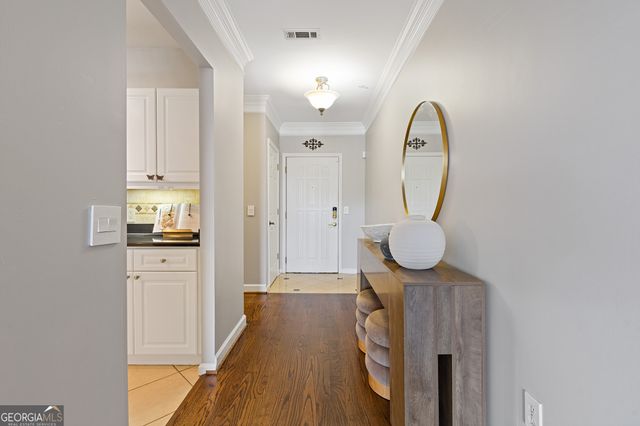 3334 Peachtree Road NE 109, Atlanta, GA 30326