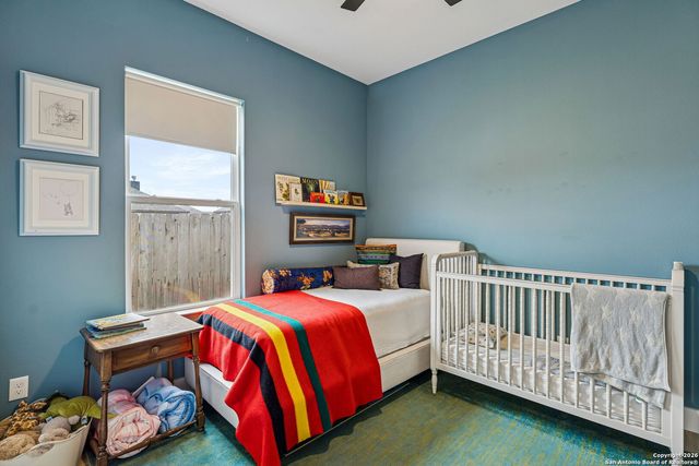 108 Parlin Ln, Fredericksburg, TX 78624