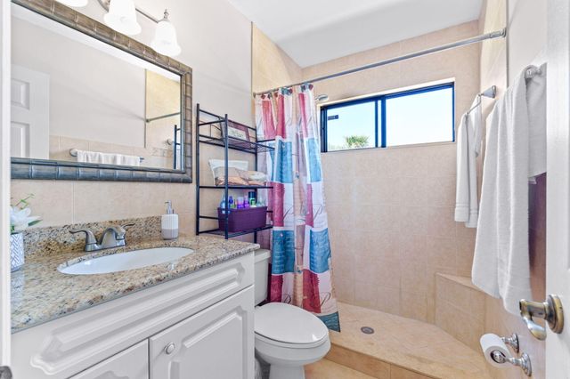 4236 Palm Bay Circle B, West Palm Beach, FL 33406