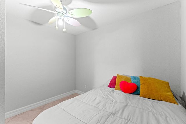 4236 Palm Bay Circle B, West Palm Beach, FL 33406