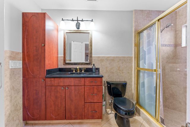 4236 Palm Bay Circle B, West Palm Beach, FL 33406