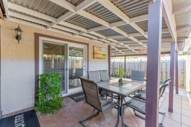 4236 Palm Bay Circle B, West Palm Beach, FL 33406