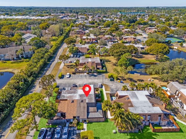 4236 Palm Bay Circle B, West Palm Beach, FL 33406