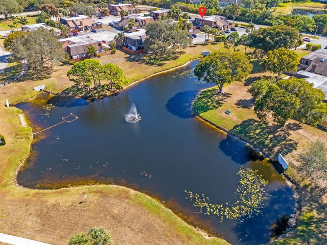 4236 Palm Bay Circle B, West Palm Beach, FL 33406