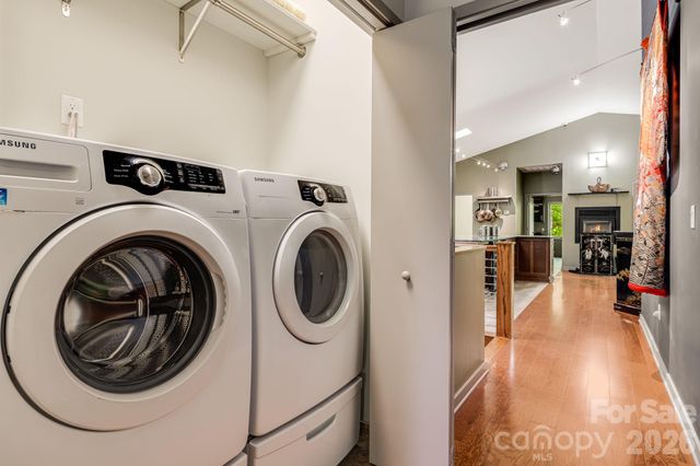 1760 Winding Creek Drive, Waynesville, NC 28786