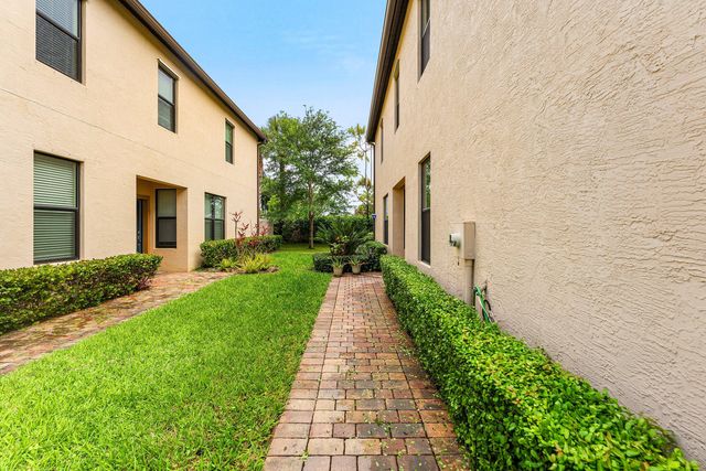 2350 Post Street, Palm Springs, FL 33406