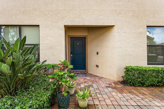 2350 Post Street, Palm Springs, FL 33406