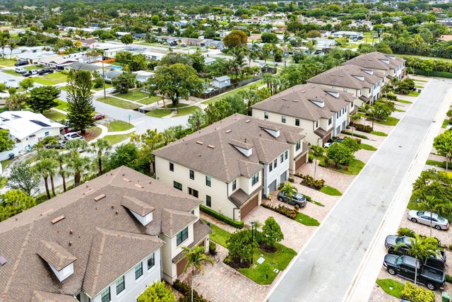 2350 Post Street, Palm Springs, FL 33406