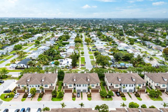 2350 Post Street, Palm Springs, FL 33406