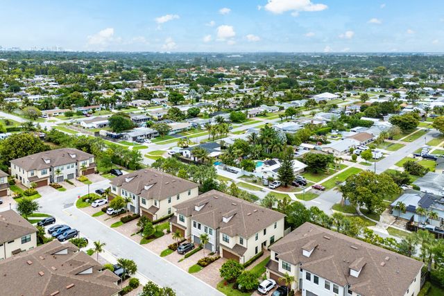 2350 Post Street, Palm Springs, FL 33406