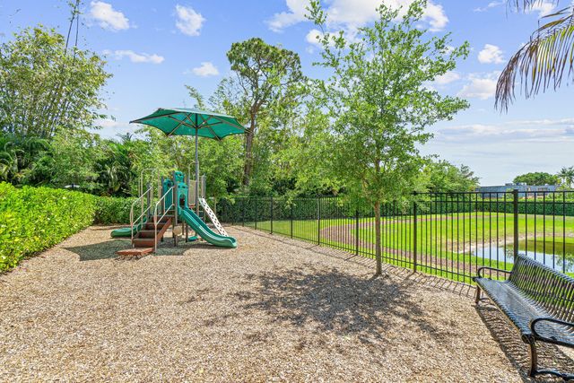 2350 Post Street, Palm Springs, FL 33406