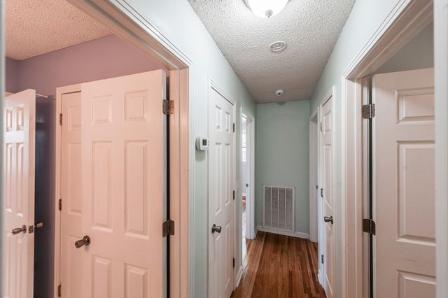 100 Hull Ln, Hendersonville, TN 37075