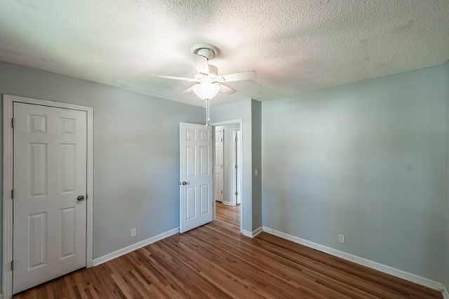 100 Hull Ln, Hendersonville, TN 37075
