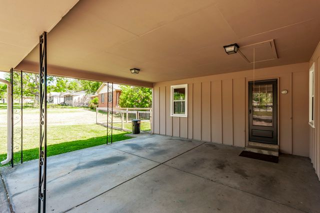 100 Hull Ln, Hendersonville, TN 37075