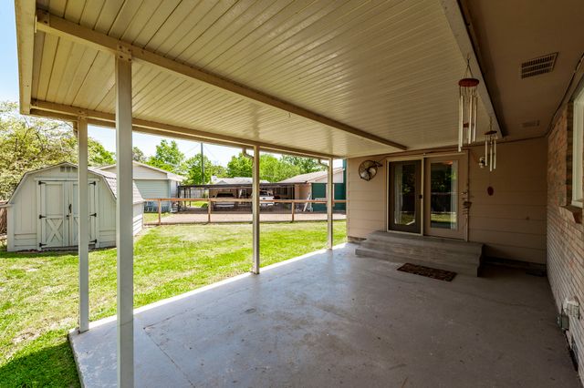 100 Hull Ln, Hendersonville, TN 37075