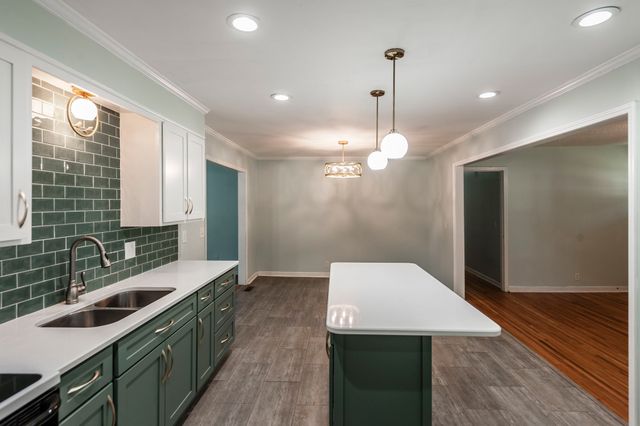 100 Hull Ln, Hendersonville, TN 37075