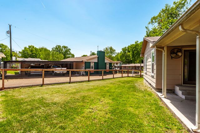 100 Hull Ln, Hendersonville, TN 37075