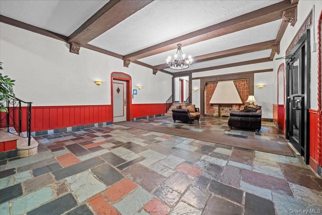 20 William Street 4F, Mount Vernon, NY 10552