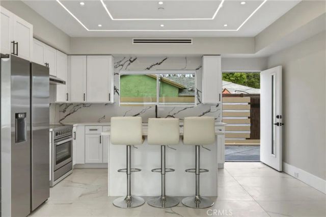 1241 Reese Place 102, Burbank, CA 91506