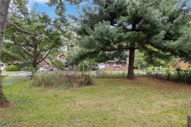 15562 Portage Street, Doylestown, OH 44230