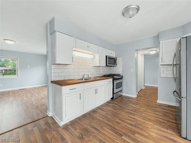 15562 Portage Street, Doylestown, OH 44230