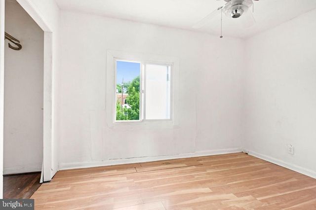 404 36TH ST NE, Washington, DC 20019