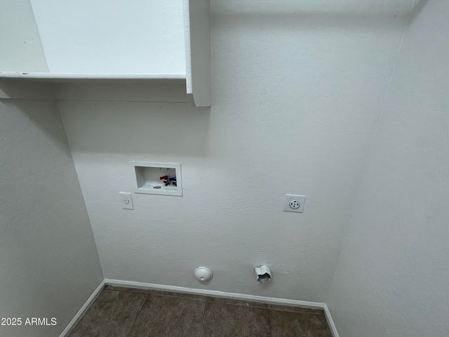 982 E CORRAL Street, Avondale, AZ 85323