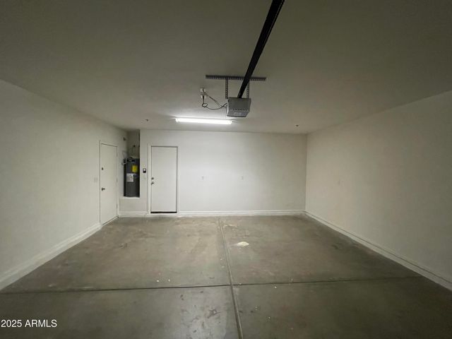 982 E CORRAL Street, Avondale, AZ 85323