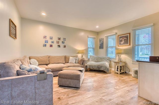 57280 Decora Park Boulevard, New Haven, MI 48048