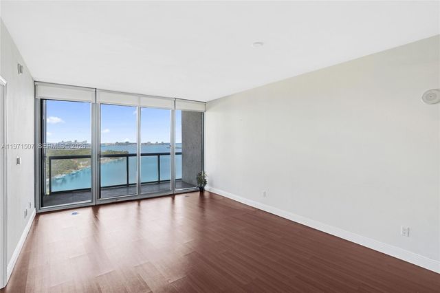 601 NE 36th St 1908, Miami, FL 33137